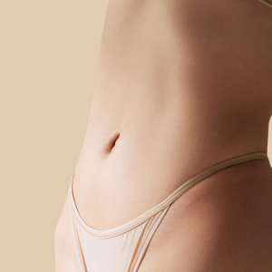 Sesión-depilación -laser-linea -alba-mujer-clinicasdh